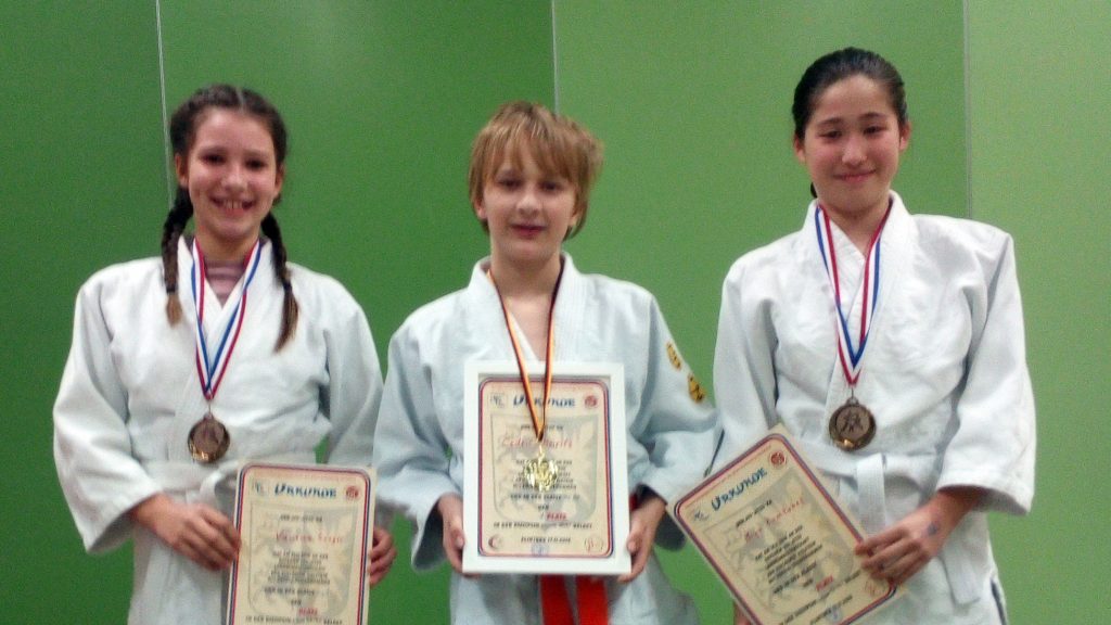 Vanessa Sänger, Cedric Meiritz, Miyu Zumtobel, es fehlt Bendix Nissen