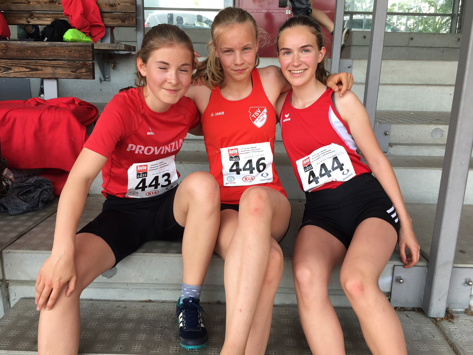 800m Hürdenläuferinnen - Mathilda, Fine und Lea